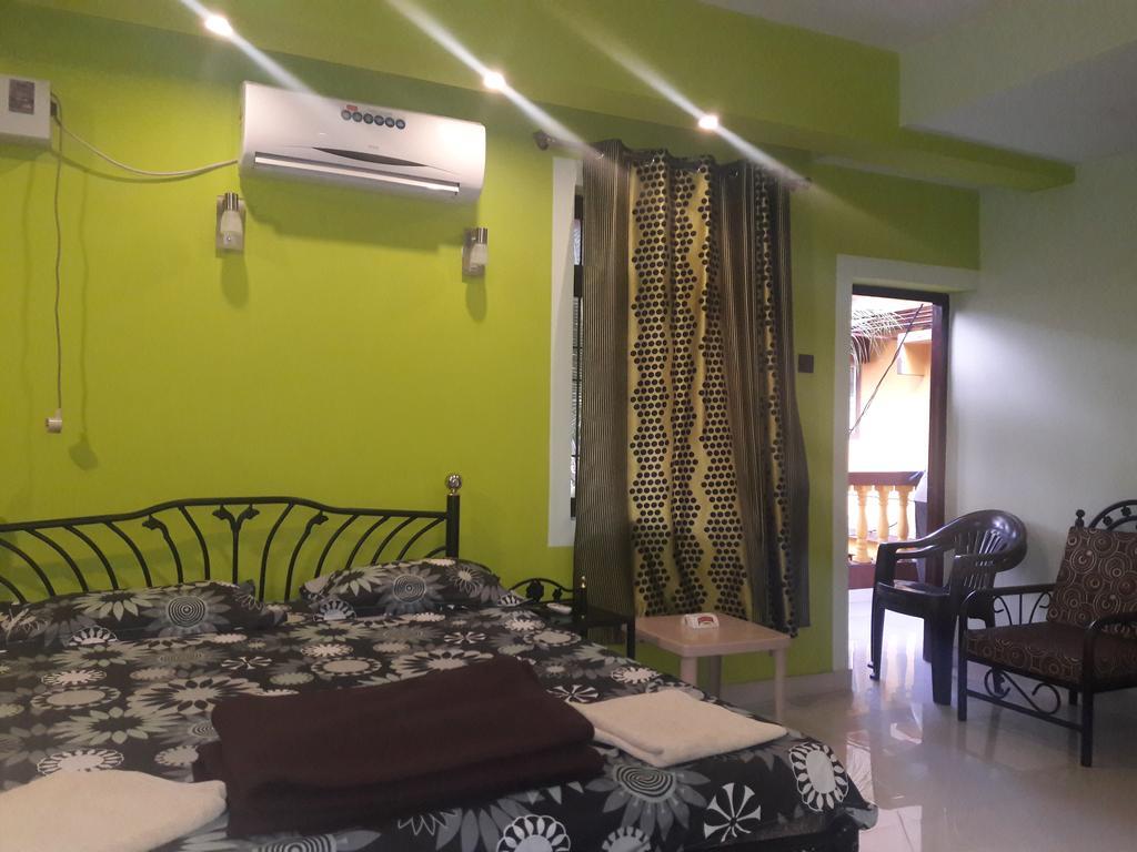 Aurita Holiday Homes Candolim Esterno foto
