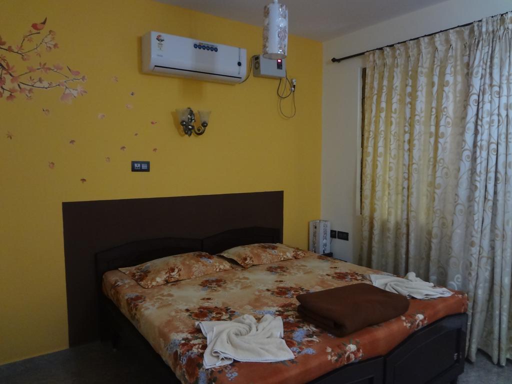 Aurita Holiday Homes Candolim Esterno foto